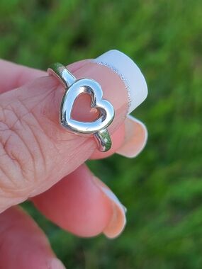 James Avery RETIRED Silver Open Heart Ring - Size 5